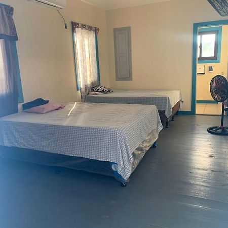 Paradise Divers Hotel 우틸라 외부 사진