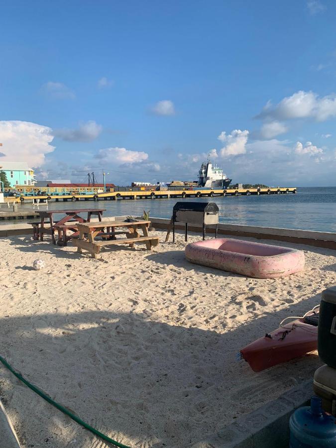 Paradise Divers Hotel 우틸라 외부 사진