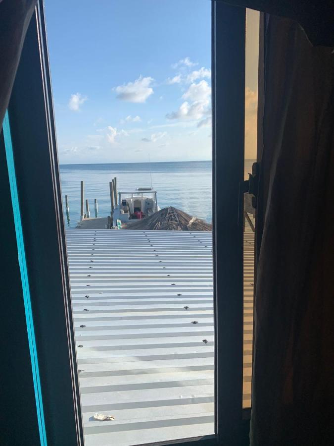Paradise Divers Hotel 우틸라 외부 사진